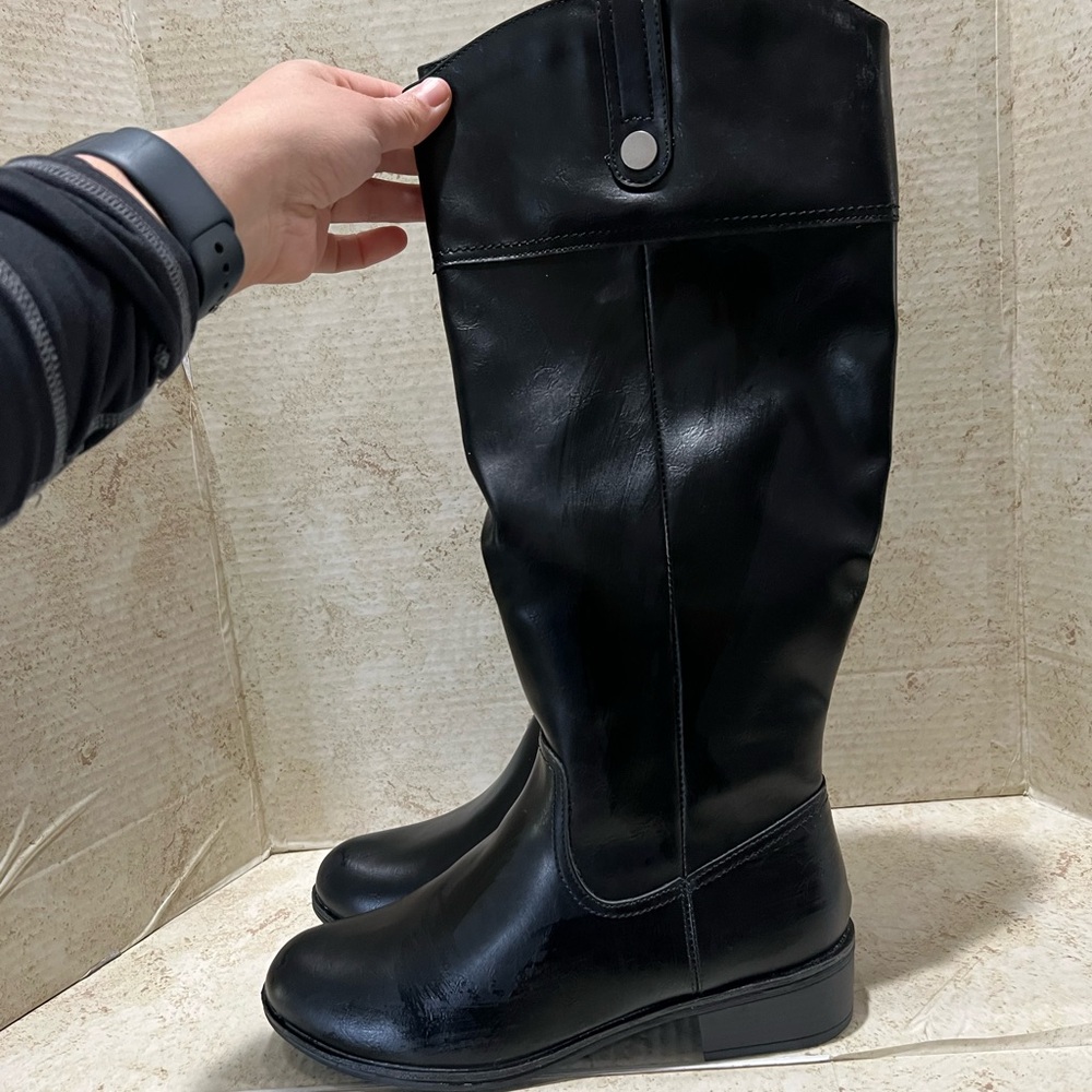St johns bay Delwood‎ women black boots size 8. NWOT